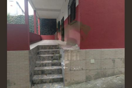 Casa à venda com 3 quartos, 388m² em Jardim Maria Fernandes, São Paulo