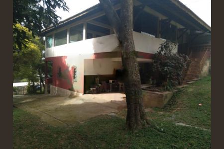 Casa à venda com 3 quartos, 388m² em Jardim Maria Fernandes, São Paulo