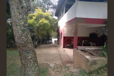 Casa à venda com 3 quartos, 388m² em Jardim Maria Fernandes, São Paulo