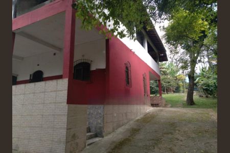 Casa à venda com 3 quartos, 388m² em Jardim Maria Fernandes, São Paulo