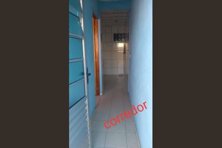 Casa à venda com 200m², 3 quartos e 1 vaga Casa à venda com 200m², 3 quartos e 1 vagaCORREDOR INTERNO