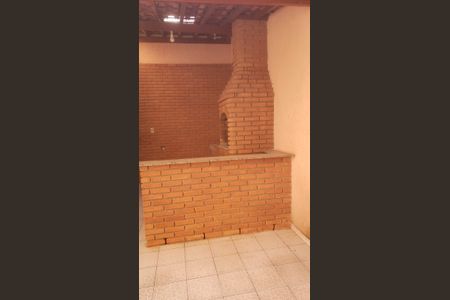 Casa à venda com 280m², 3 quartos e 2 vagasÁrea externa