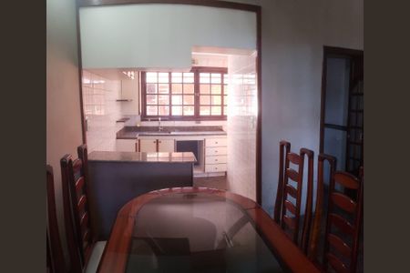 Sala de casa à venda com 3 quartos, 280m² em Jardim Egle, São Paulo