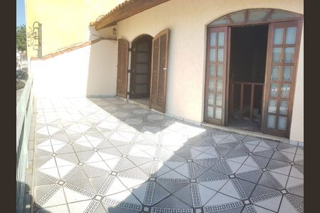 Casa à venda com 280m², 3 quartos e 2 vagasÁrea externa