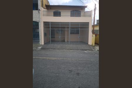 Casa à venda com 280m², 3 quartos e 2 vagasFachada