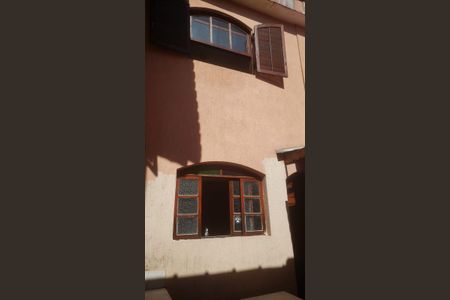 Casa à venda com 280m², 3 quartos e 2 vagasÁrea externa