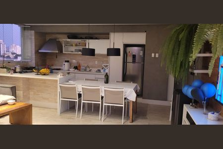 Apartamento à venda com 245m², 3 quartos e 6 vagas