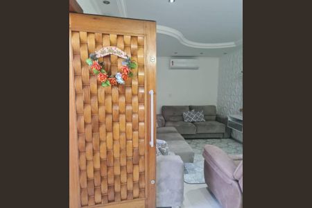 Casa à venda com 3 quartos, 310m² em Jardim Vila Galvao, Guarulhos