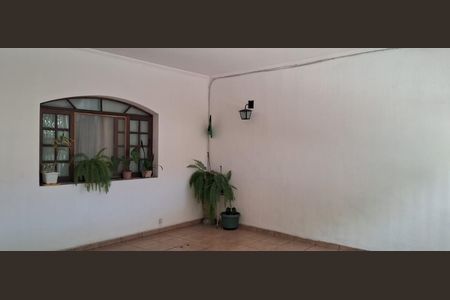 Casa à venda com 160m², 3 quartos e 2 vagas