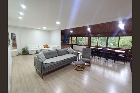 Apartamento à venda com 180m², 4 quartos e 2 vagas Apartamento à venda com 180m², 4 quartos e 2 vagasSala