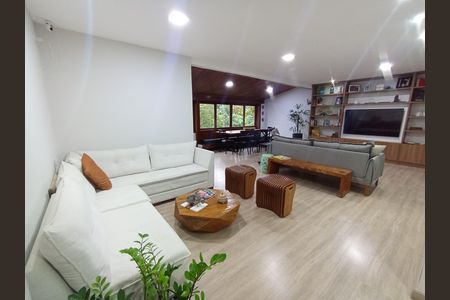 Sala de apartamento à venda com 4 quartos, 180m² em Barra da Tijuca, Rio de Janeiro