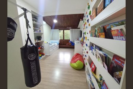 Apartamento à venda com 180m², 4 quartos e 2 vagas