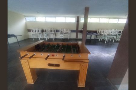 Apartamento à venda com 180m², 4 quartos e 2 vagas Apartamento à venda com 180m², 4 quartos e 2 vagasSalão de jogos