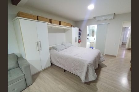 Apartamento à venda com 180m², 4 quartos e 2 vagas Apartamento à venda com 180m², 4 quartos e 2 vagasQuarto suíte