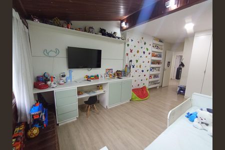 Apartamento à venda com 180m², 4 quartos e 2 vagas