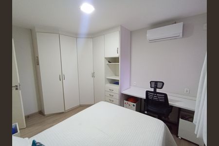 Apartamento à venda com 180m², 4 quartos e 2 vagas Apartamento à venda com 180m², 4 quartos e 2 vagasQuarto 3