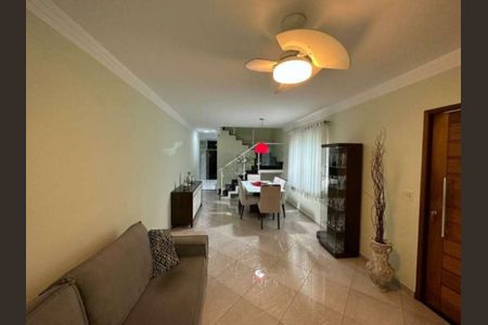 Casa à venda com 3 quartos, 117m² em Vila Carrão, São Paulo