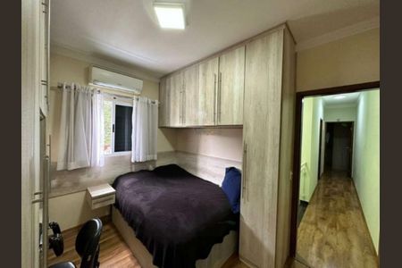 Casa à venda com 3 quartos, 117m² em Vila Carrão, São Paulo
