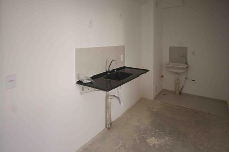 Banheiro de apartamento para alugar com 2 quartos, 33m² em Vila Graciosa, São Paulo