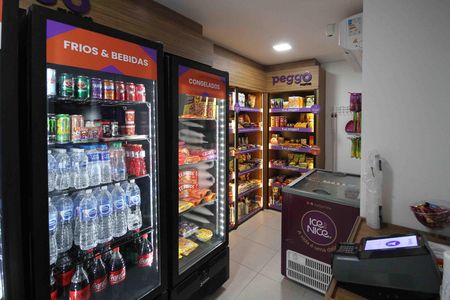 Apartamento à venda com 33m², 2 quartos e sem vaga Apartamento à venda com 33m², 2 quartos e sem vagamercado
