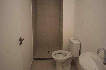 Banheiro de apartamento para alugar com 2 quartos, 33m² em Vila Graciosa, São Paulo