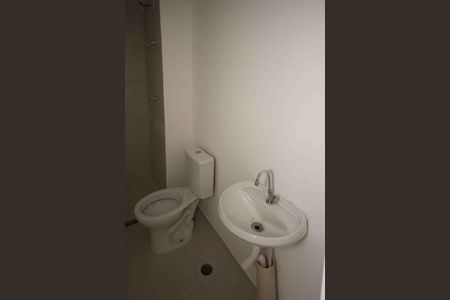 Apartamento à venda com 33m², 2 quartos e sem vaga Apartamento à venda com 33m², 2 quartos e sem vagaBanheiro