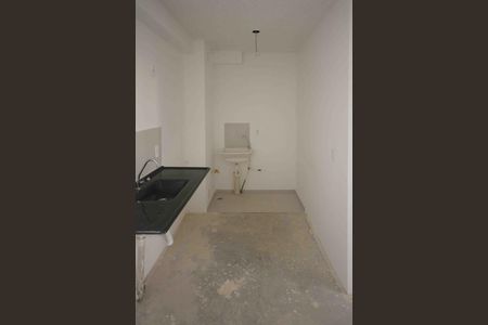 Apartamento à venda com 33m², 2 quartos e sem vaga Apartamento à venda com 33m², 2 quartos e sem vagaBanheiro