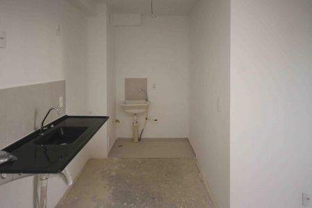 Apartamento à venda com 33m², 2 quartos e sem vaga Apartamento à venda com 33m², 2 quartos e sem vagaBanheiro