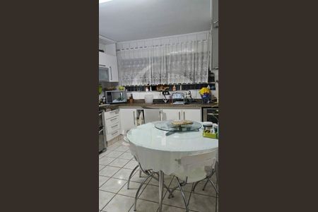 Casa à venda com 3 quartos, 177m² em Vila Paulista, São Paulo