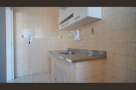 Cozinha de kitnet/studio para alugar com 1 quarto, 36m² em Vila Ipiranga, Porto Alegre