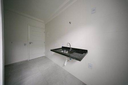 Apartamento à venda com 33m², 2 quartos e sem vaga Apartamento à venda com 33m², 2 quartos e sem vagaCozinha e Área de Serviço