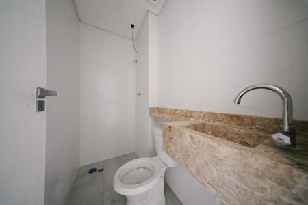 Banheiro de apartamento à venda com 2 quartos, 33m² em Parque Paineiras, São Paulo