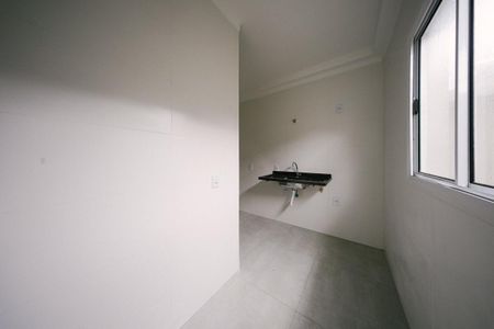 Cozinha e Área de Serviço de apartamento à venda com 2 quartos, 33m² em Parque Paineiras, São Paulo