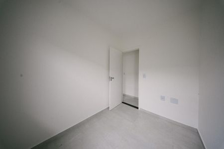 Quarto 1 de apartamento à venda com 2 quartos, 33m² em Parque Paineiras, São Paulo