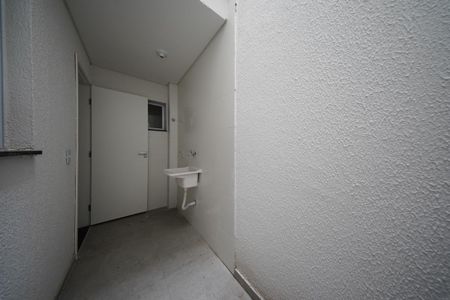 Apartamento à venda com 33m², 2 quartos e sem vaga Apartamento à venda com 33m², 2 quartos e sem vagaÁrea de Serviço