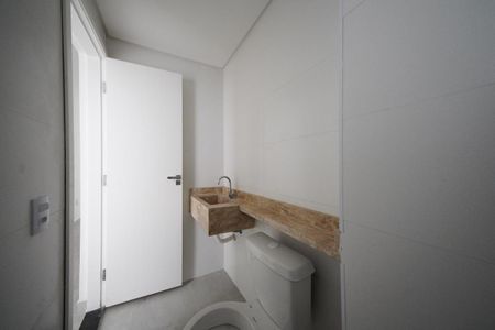 Apartamento à venda com 33m², 2 quartos e sem vaga Apartamento à venda com 33m², 2 quartos e sem vagaBanheiro