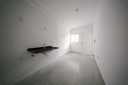 Sala/Cozinha de apartamento à venda com 2 quartos, 33m² em Parque Paineiras, São Paulo
