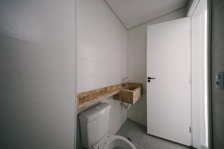Apartamento à venda com 33m², 2 quartos e sem vaga Apartamento à venda com 33m², 2 quartos e sem vagaBanheiro