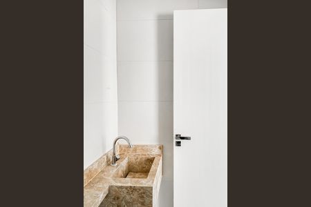 Apartamento à venda com 33m², 2 quartos e sem vaga Apartamento à venda com 33m², 2 quartos e sem vagaBanheiro