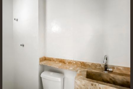 Apartamento à venda com 33m², 2 quartos e sem vaga Apartamento à venda com 33m², 2 quartos e sem vagaBanheiro