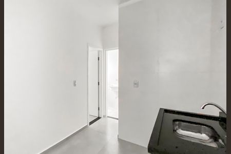 Cozinha  de apartamento à venda com 2 quartos, 33m² em Parque Paineiras, São Paulo