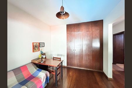 Casa à venda com 4 quartos, 450m² em Jardim Marajoara, São Paulo