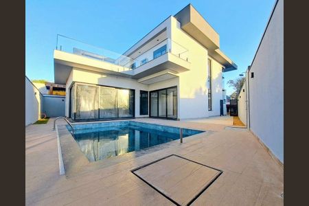 Casa à venda com 276m², 4 quartos e 4 vagas