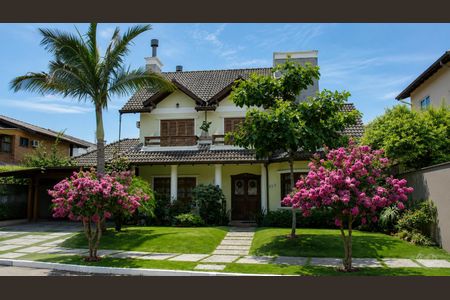 Casa para alugar com 4 quartos, 320m² em Jurerê Internacional, Florianópolis