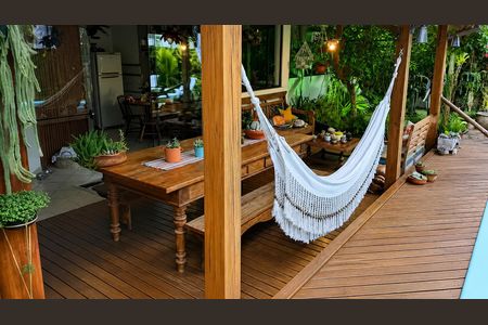 Casa para alugar com 320m², 4 quartos e 2 vagas