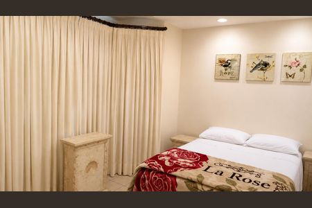 Casa para alugar com 320m², 4 quartos e 2 vagas Casa para alugar com 320m², 4 quartos e 2 vagasQuarto 2