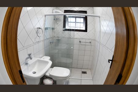 Casa para alugar com 320m², 4 quartos e 2 vagas Casa para alugar com 320m², 4 quartos e 2 vagasBanheiro 1