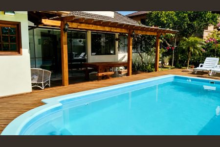 Casa para alugar com 4 quartos, 320m² em Jurerê Internacional, Florianópolis