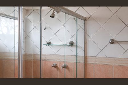 Casa para alugar com 320m², 4 quartos e 2 vagas Casa para alugar com 320m², 4 quartos e 2 vagasBanheiro 3
