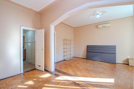 Casa para alugar com 240m², 3 quartos e 2 vagasSuíte 1